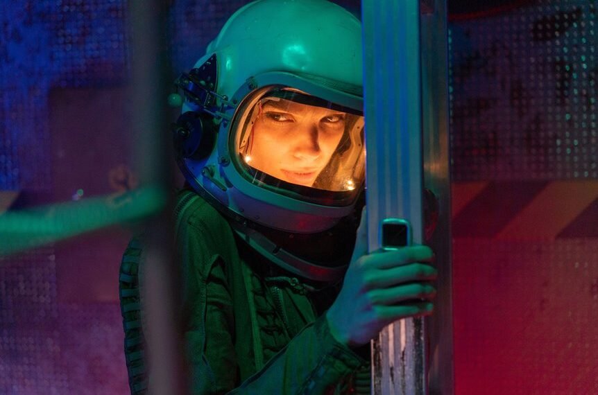 netflix sci fi reboot buzz